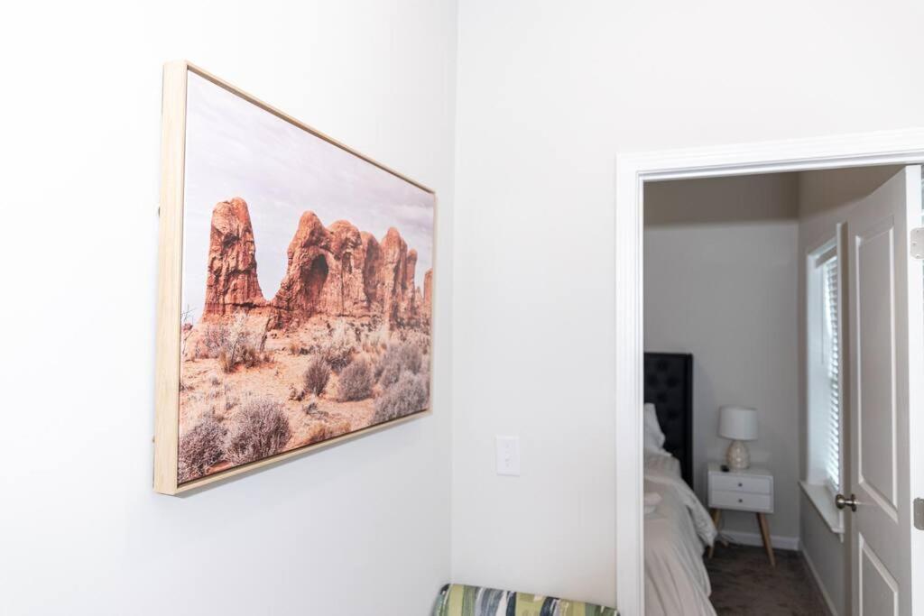 New Spacious 3 Bedroom Suite Garage Parking Free Wi-Fi Office Space And Patio View Duluth Exterior photo